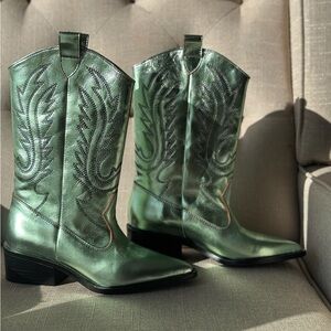 Ricky Sarkany Green Metallic cowboy boots size 6